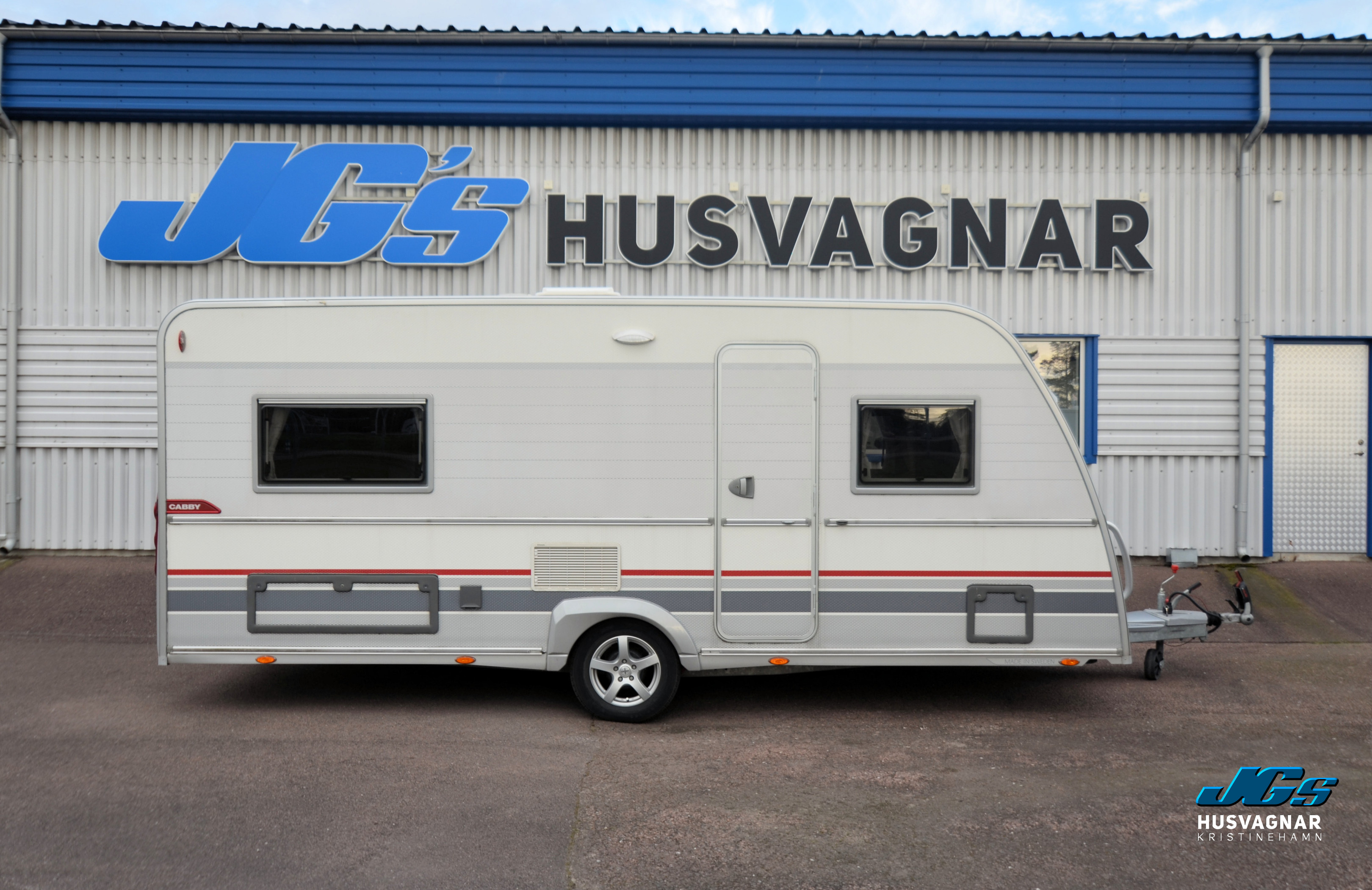 570 F3